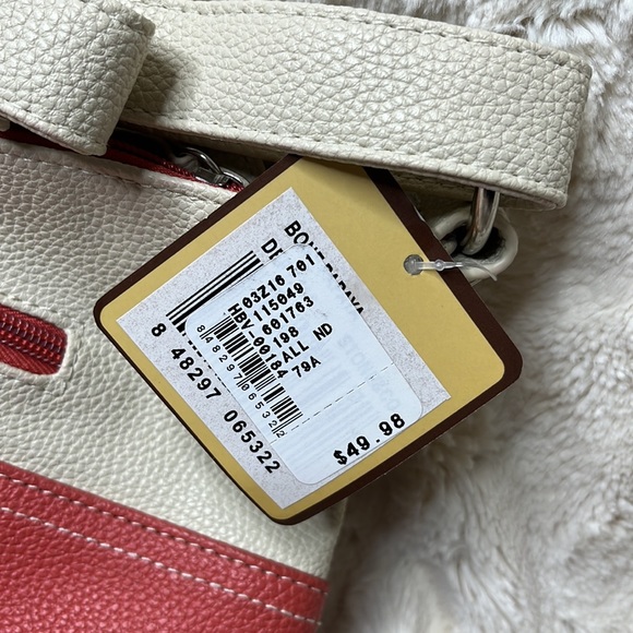 Stone & Co. two-toned crossbody. Double zipper top closure. Adjustable strap - Picture 7 of 15